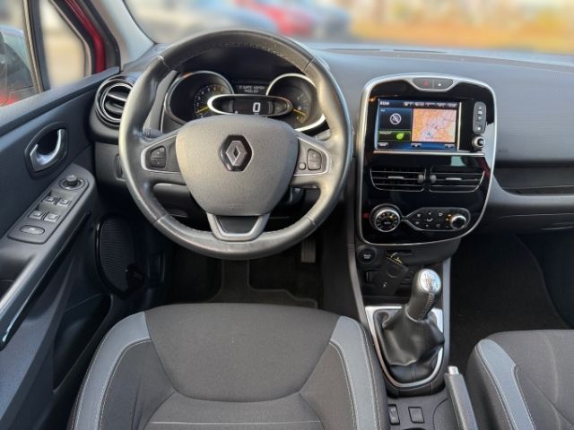 Fahrzeugabbildung Renault Clio IV Luxe 0.9 TCe 90 eco +NAVI+KLIMA+AHK+DAB+