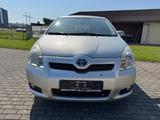 Toyota Corolla Verso 2.2 D-4D Sol/7-Sitzer/Klima/AHK - Toyota Corolla Verso: D4d