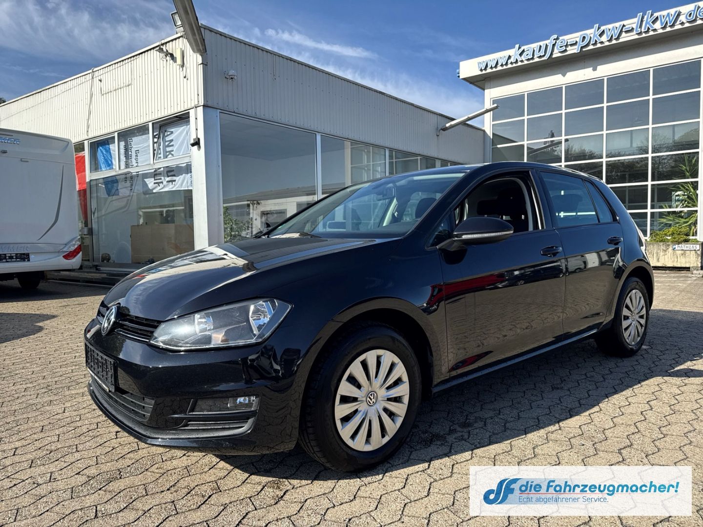 Fahrzeugabbildung Volkswagen Golf VII Trendline BMT Dyn. Kurvenlicht *EXPORT