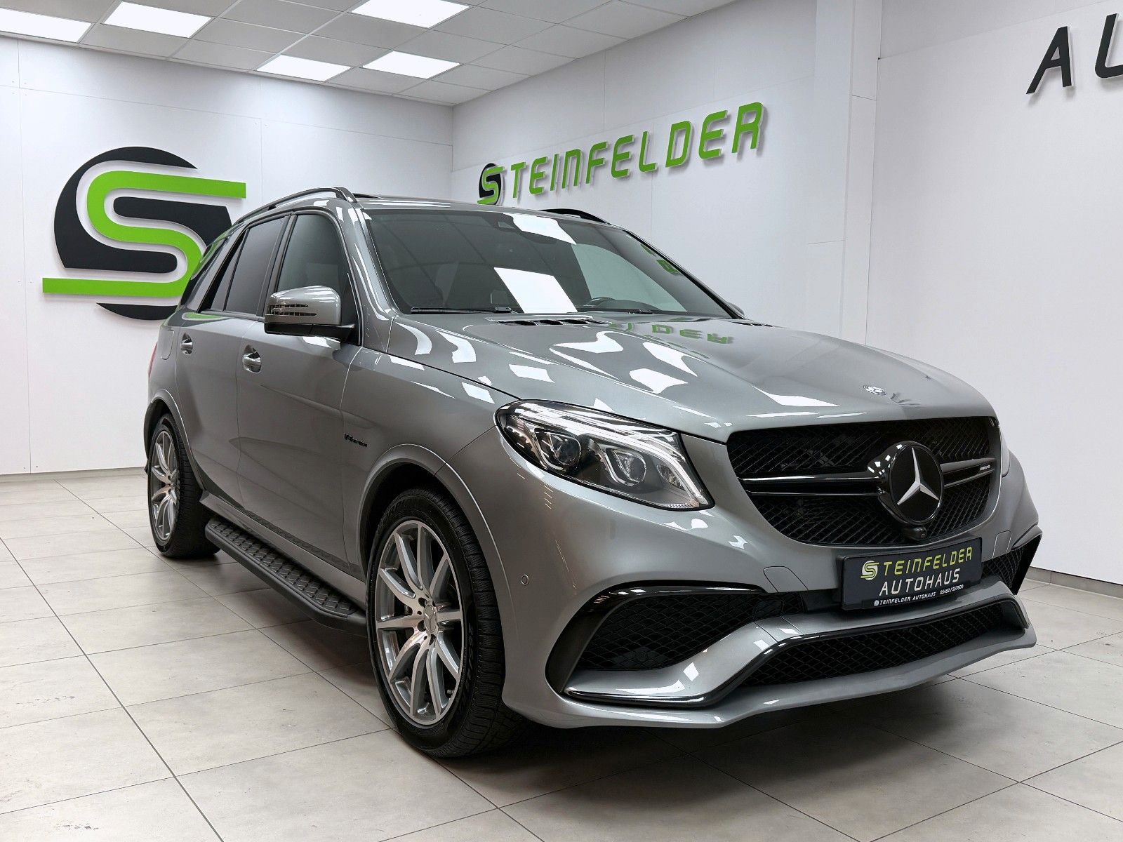 MERCEDES-BENZ GLE 63 AMG 4Matic / MEMORY / S-DACH / H&amp;K / 360°