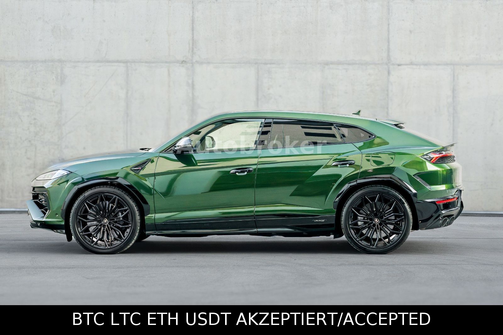 Lamborghini Urus buy
