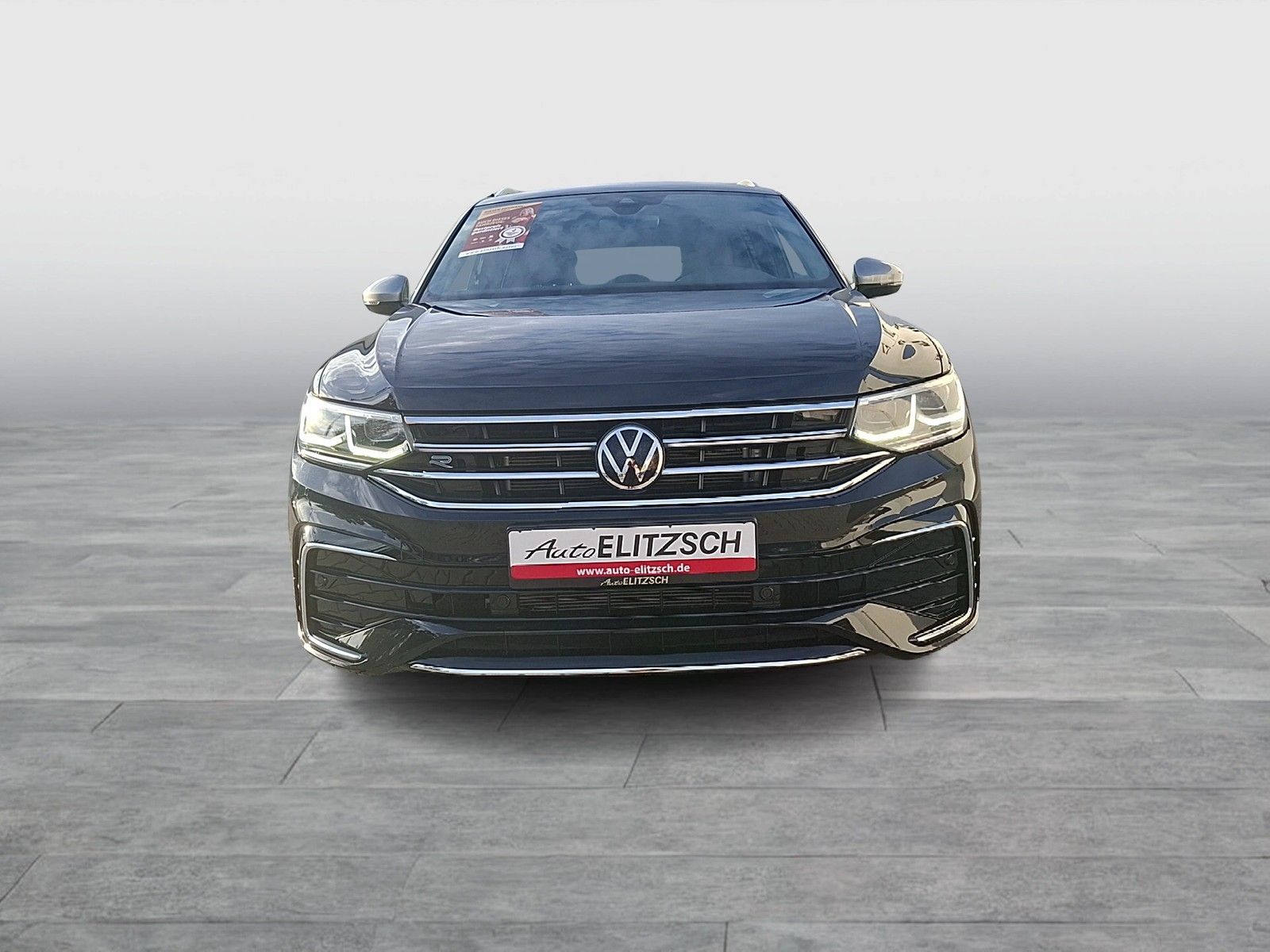 Fahrzeugabbildung Volkswagen Tiguan Allspace TDI R-Line DSG 4M Matrix AHK Nav