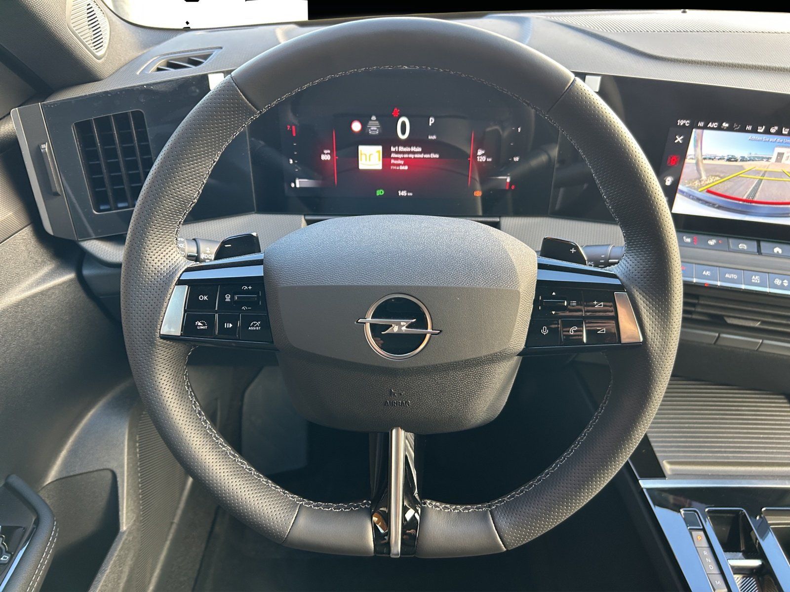 Fahrzeugabbildung Opel Astra L 1.2 Turbo Ultimate Aut./360°/IntelliLux/