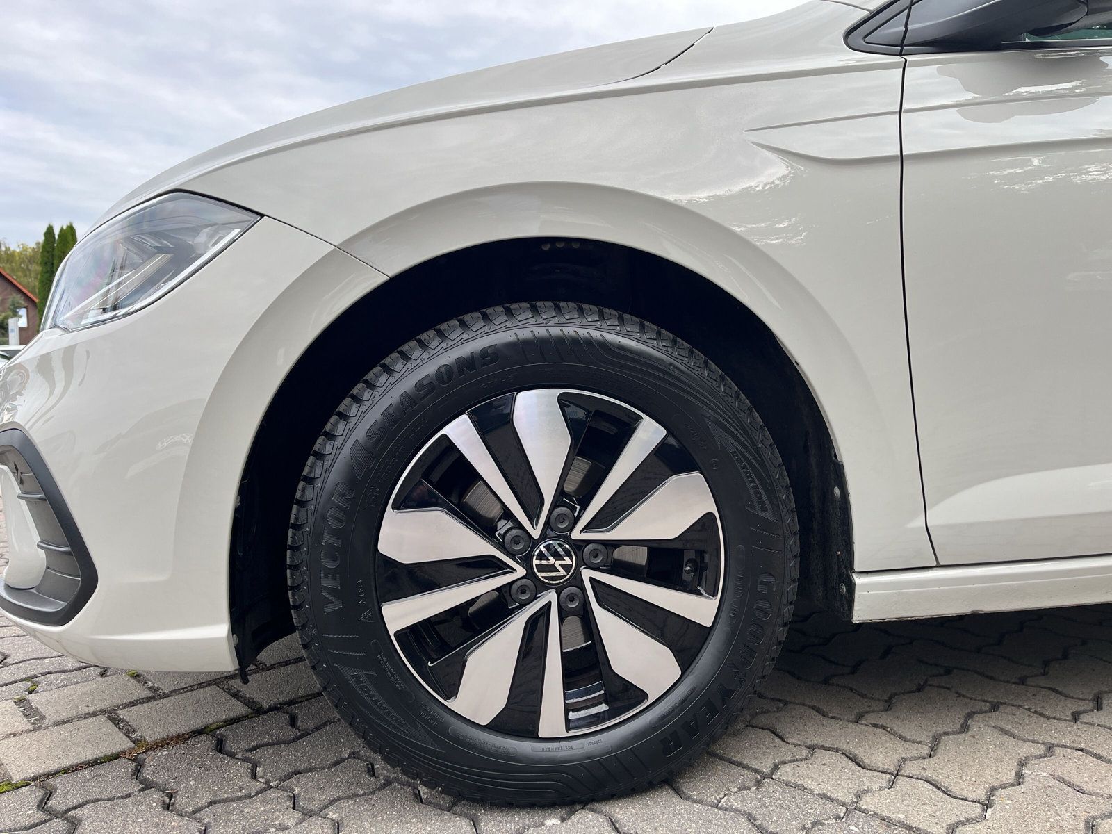 Polo MOVE TSi LED Sitzh. PDC V+h