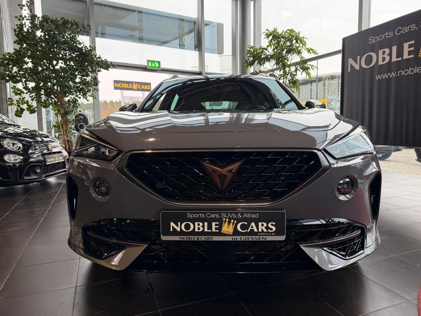 Fahrzeugabbildung CUPRA Formentor VZ e-Hybrid PANO LED NAV SHZ 19"