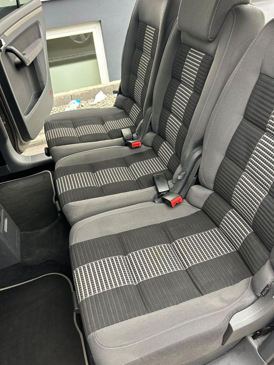 Volkswagen Touran 2008 — photo 12