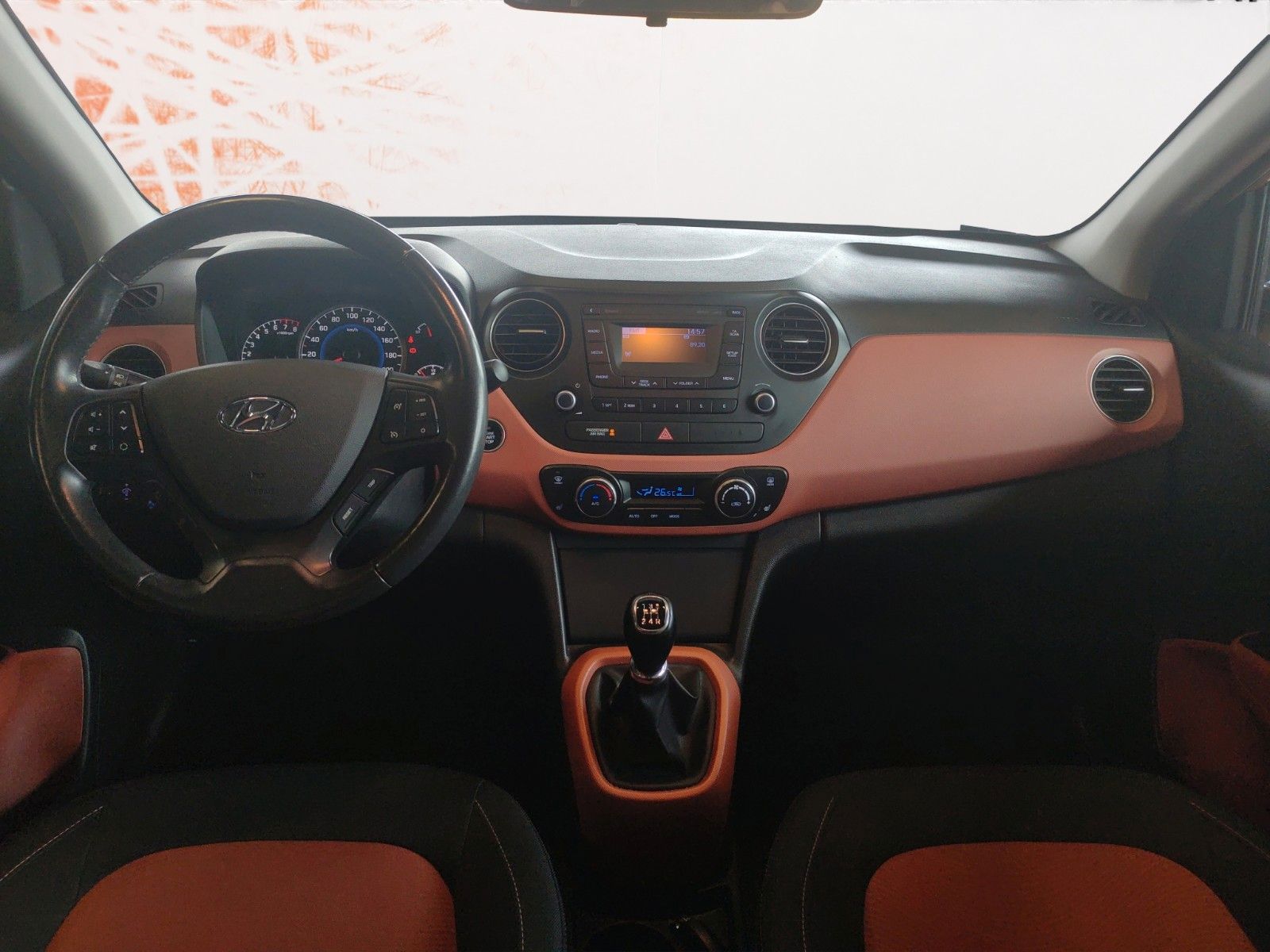 Fahrzeugabbildung Hyundai i10 Style ! PDC ! beh. LR ! Schiebedach ! VOLL !