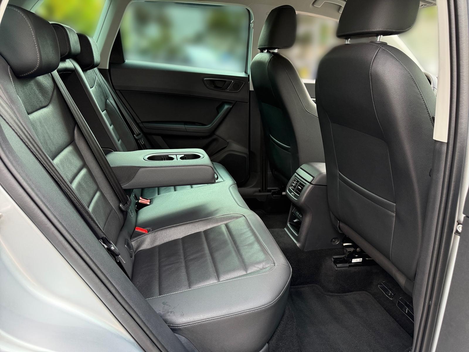 Seat Ateca 1.5 TSI ACT DSG Style NAVI ACC LED Leder