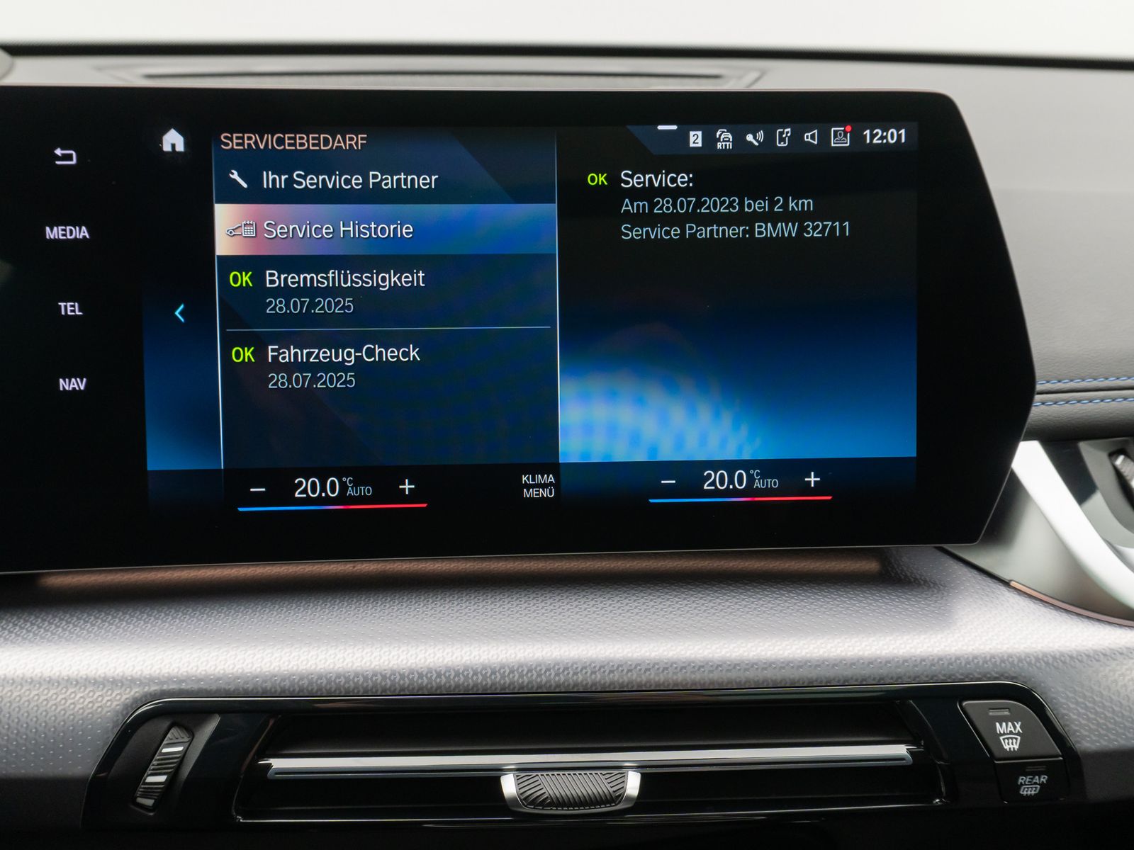 Fahrzeugabbildung BMW iX1 xD30 M Sport Panoram 360°HUD DAB AHK Komfort