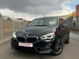 BMW 218 d Sport Line*1.HAND*XENON*NAVI*LEDER*SHZ* - BMW 2er Reihe mit Diesel-Antrieb: Limousine