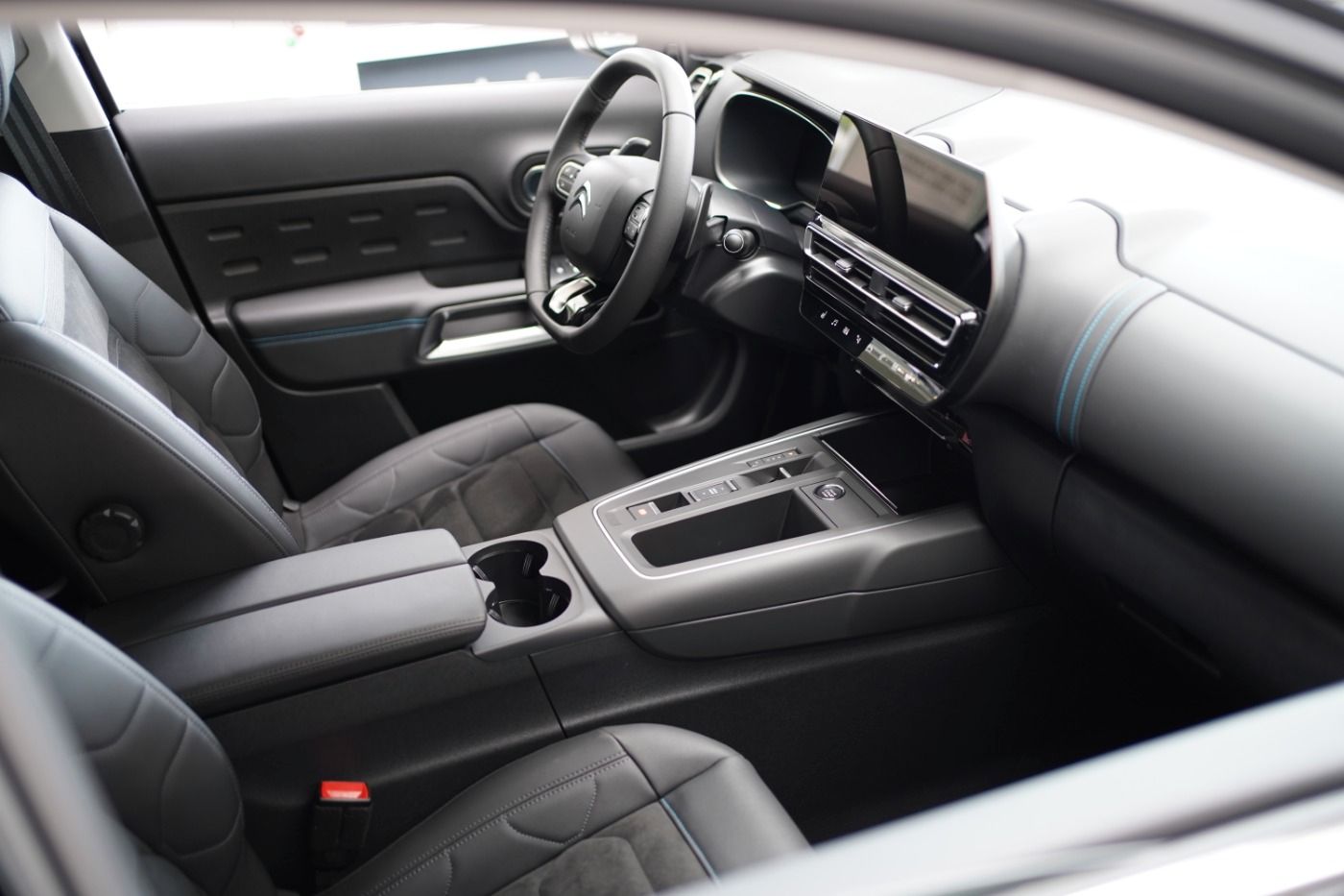 Fahrzeugabbildung Citroën C5 Aircross Hybrid 145 Max e-DCS6 Automatik Navi