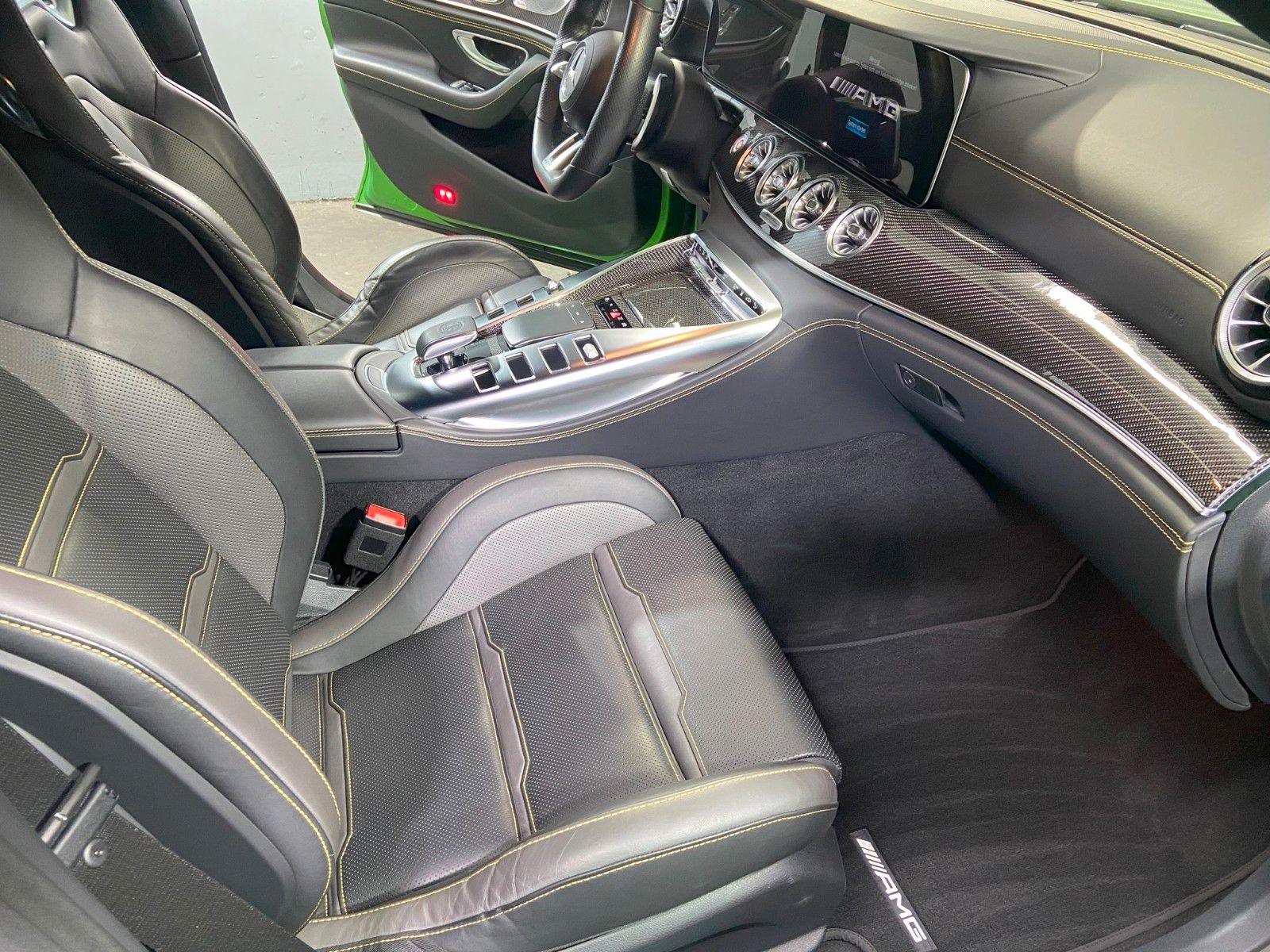 Fahrzeugabbildung Mercedes-Benz GT 63 S 4MATIC+ *AMG SONDEREDITION*KERAMIK*