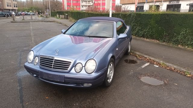 Mercedes-Benz CLK 230 KOMPRESSOR ELEGANCE ++ erster Besitzer++