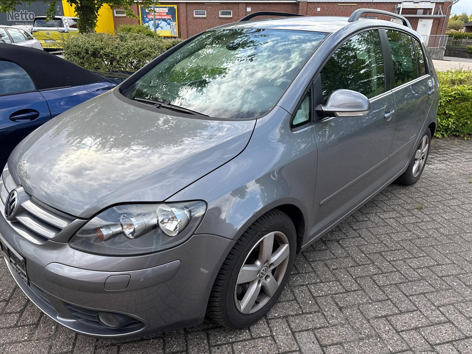 Volkswagen Golf Plus United Automatik Klima AHK MFL GRA Sit
