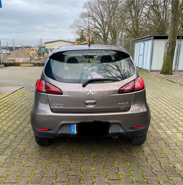 Mitsubishi Colt