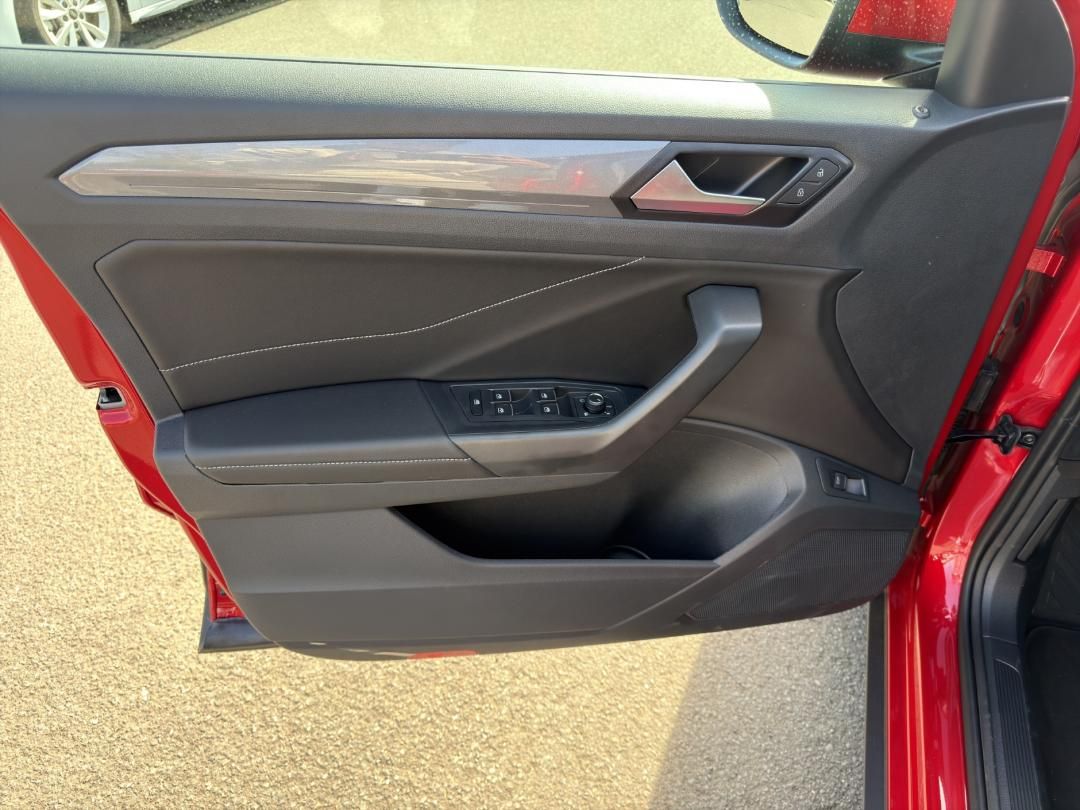 Fahrzeugabbildung Volkswagen T-Roc Style ,Easy-Open,AHK,GJR,RFK,uvm.