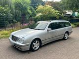 Mercedes-Benz Mercedes Benz E270 CDI Elegance W210 T-Modell - Mercedes-Benz E 270: Kombi