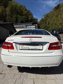 Mercedes E 250 - 7