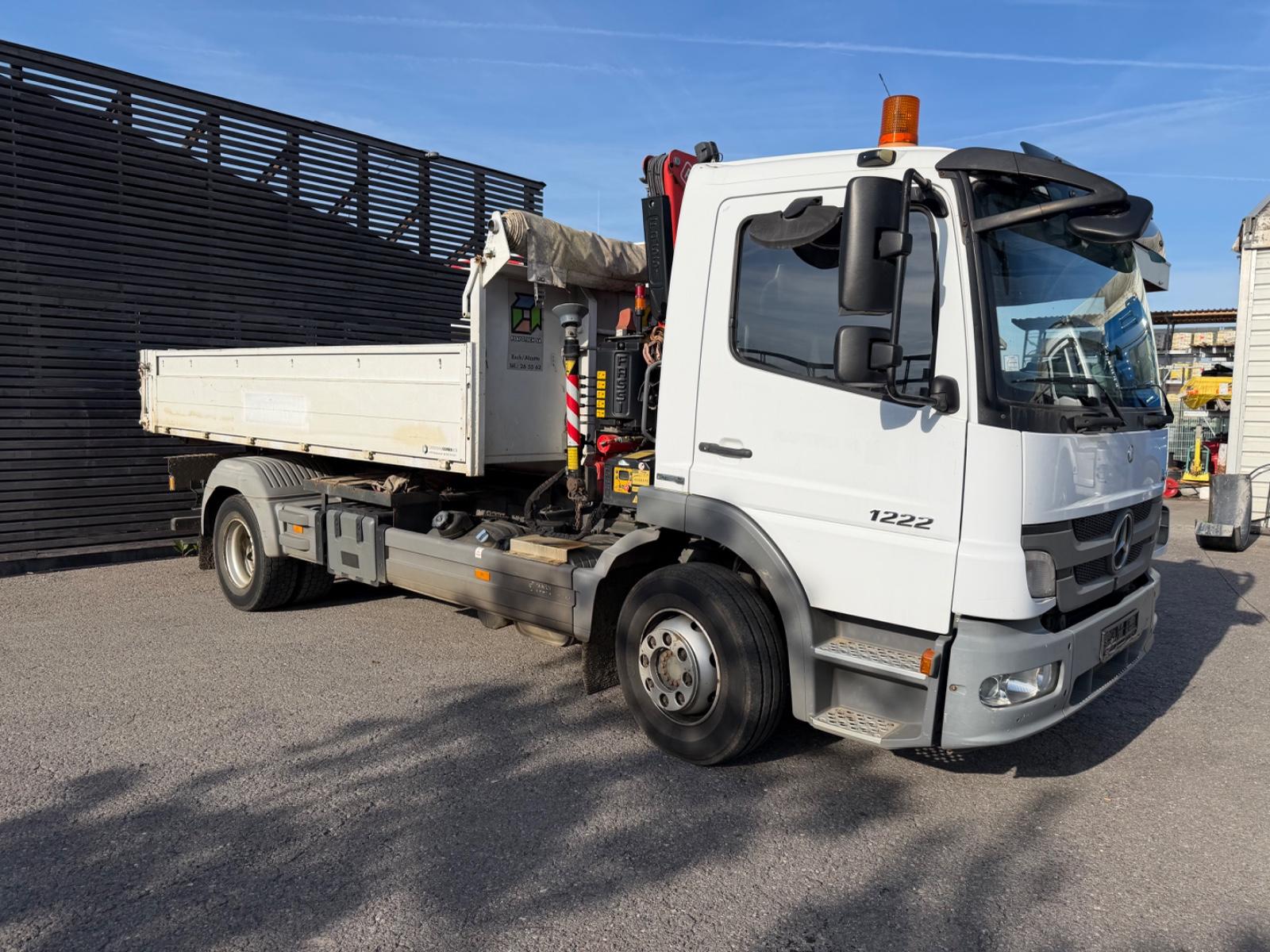 Mercedes-Benz Atego 1222 Abrollkipper + Kran