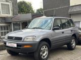 Toyota RAV 4 2.0 4x4 Allrad *SCHIEBEDACH *TÜV 03/2027 - Toyota RAV 4 in Düsseldorf