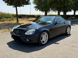 Mercedes-Benz SLK 32 AMG Kompressor Roadster - Mercedes-Benz Cabrio aus dem Jahr 2001