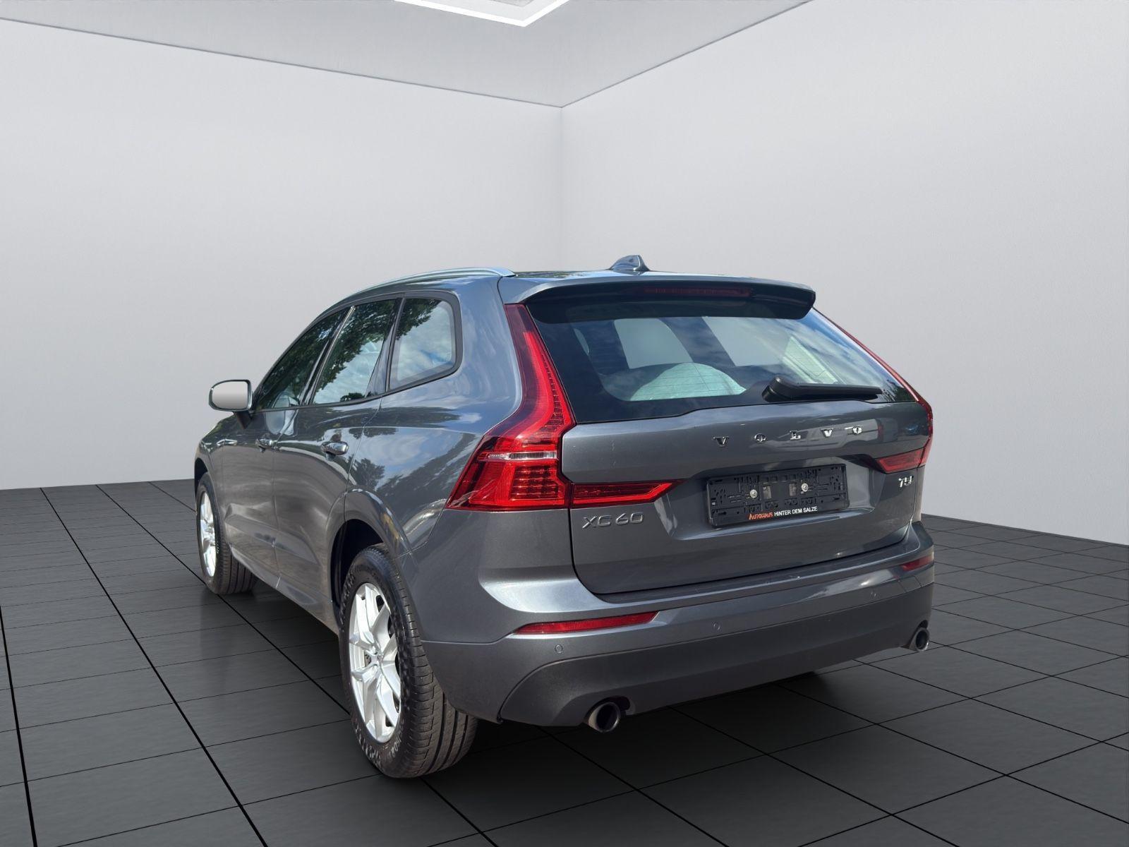Volvo XC 60 Momentum AWD|1.HAND|SCHECKHEFT|PANO