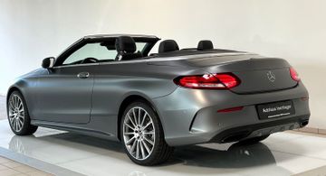 Fahrzeugabbildung Mercedes-Benz C 300 AMG Paket Kamera HUD DVD Burmester Voll