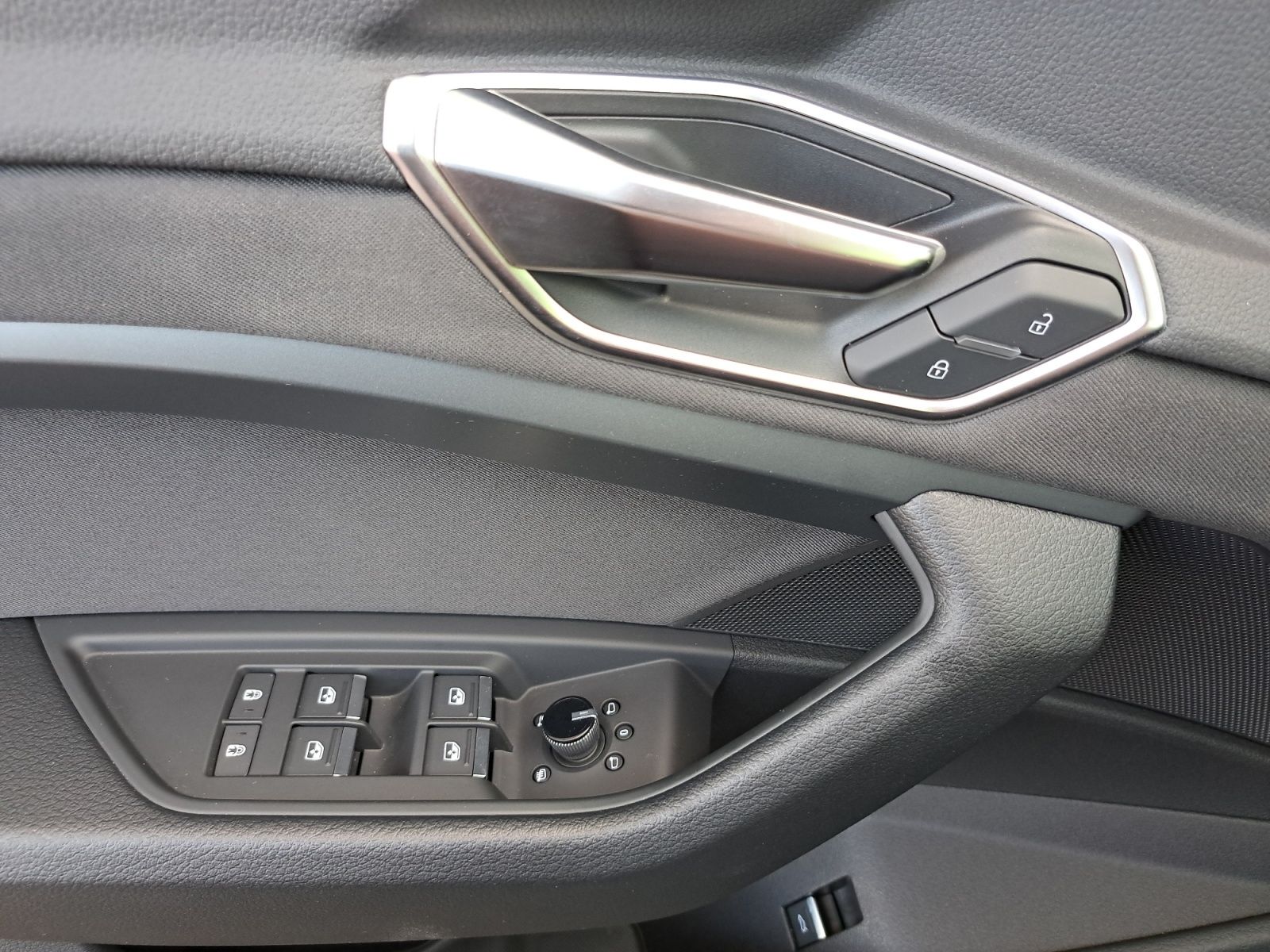 Audi Q8 e-tron - Bild 17