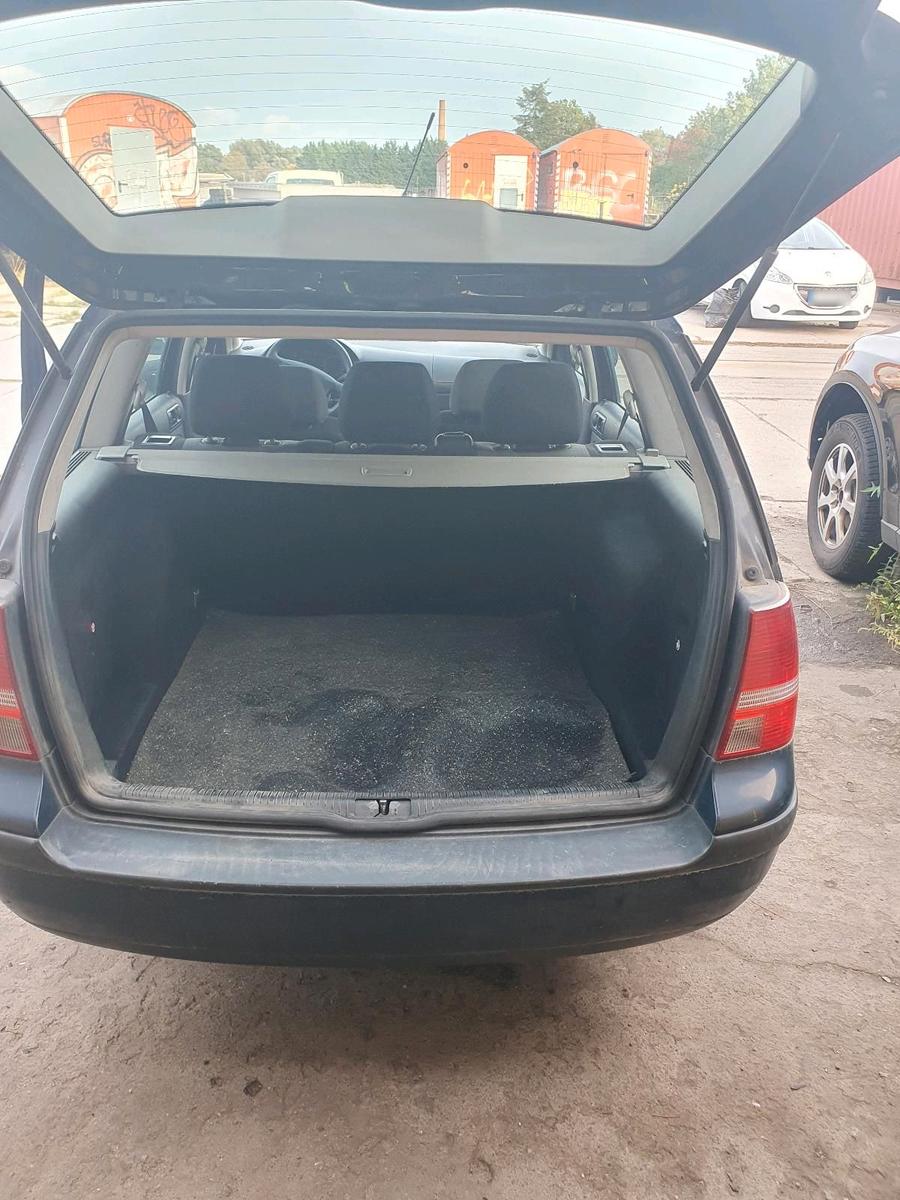 Volkswagen Golf 2005 — photo 7
