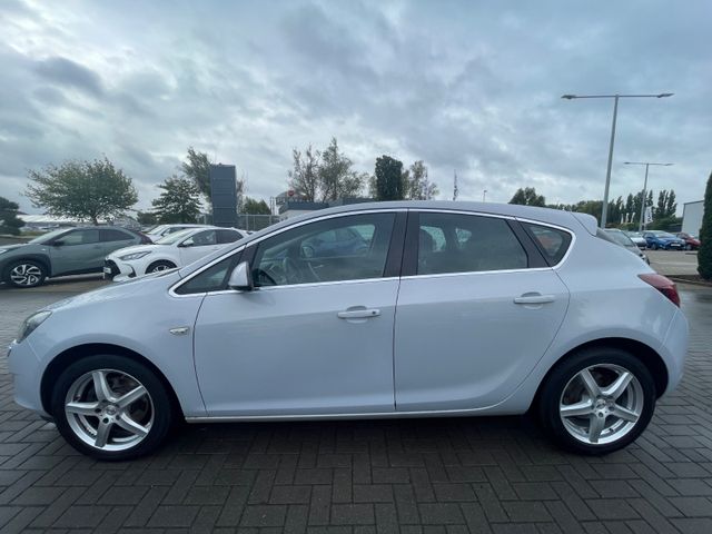 Opel Astra  J Lim. 5-trg. Innovation