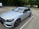 Mercedes-Benz E 300 AVANTGARDE Limo LED/360 / DISTRONIC/Memory - Mercedes-Benz E 300 in Hannover