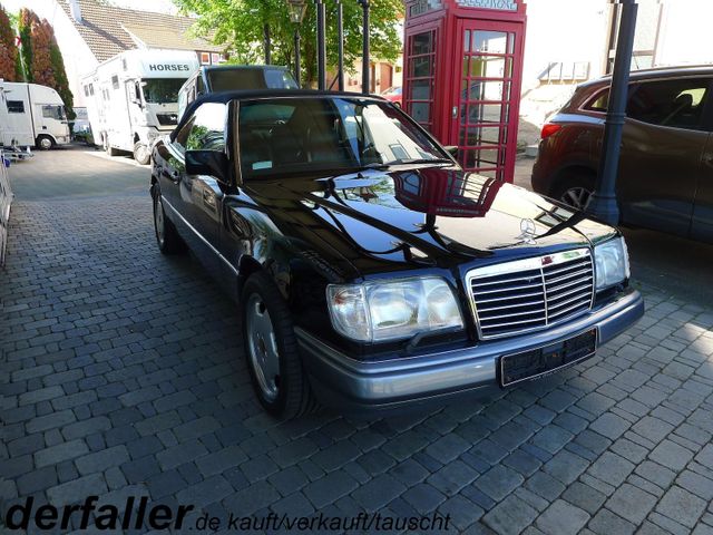 Mercedes-Benz E 320 Cabriolet, komplette Servicehistorie