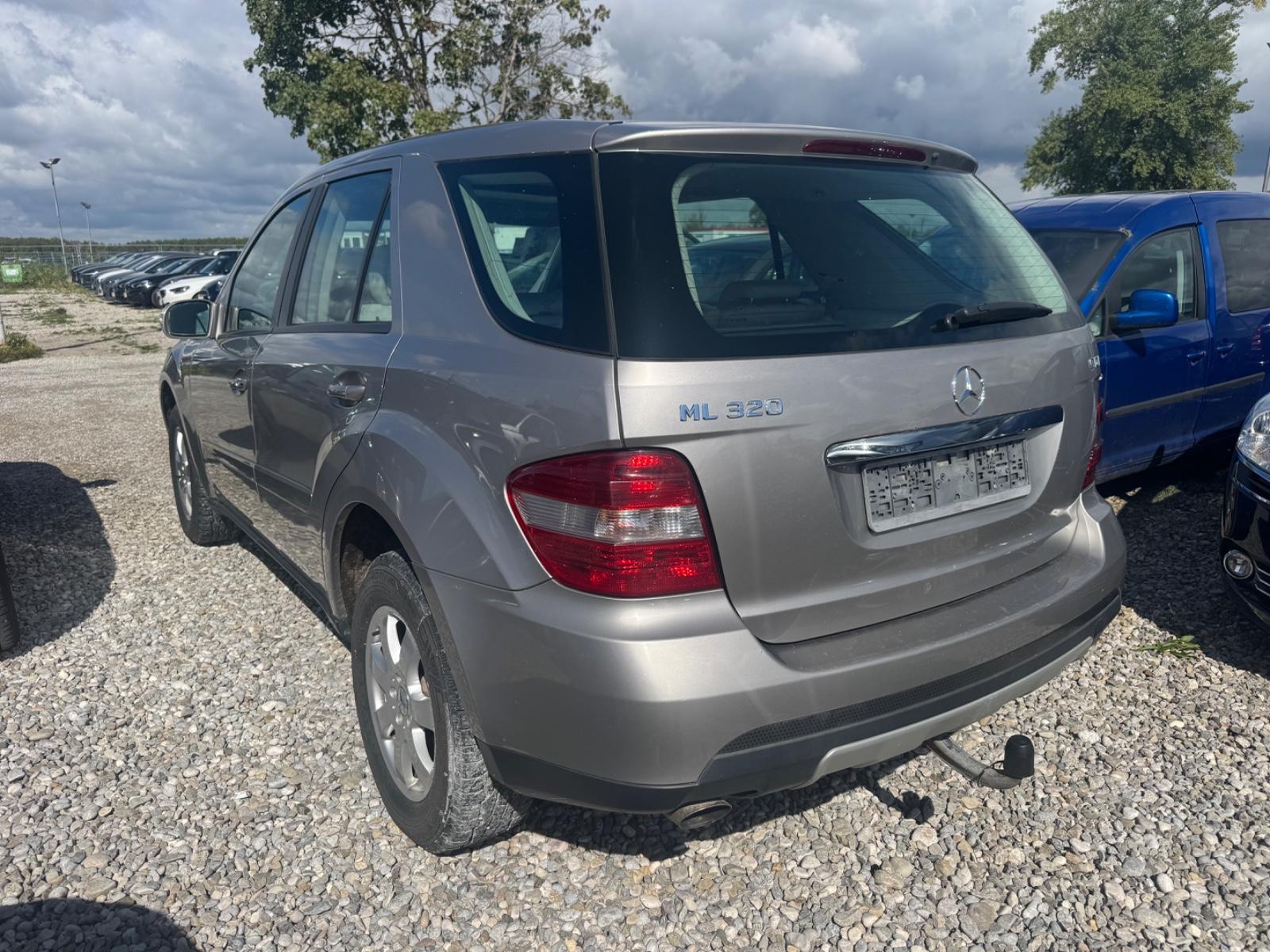Mercedes-Benz ML 320 CDI 4X4,Automatik,Leder,Xenon,Tempomat
