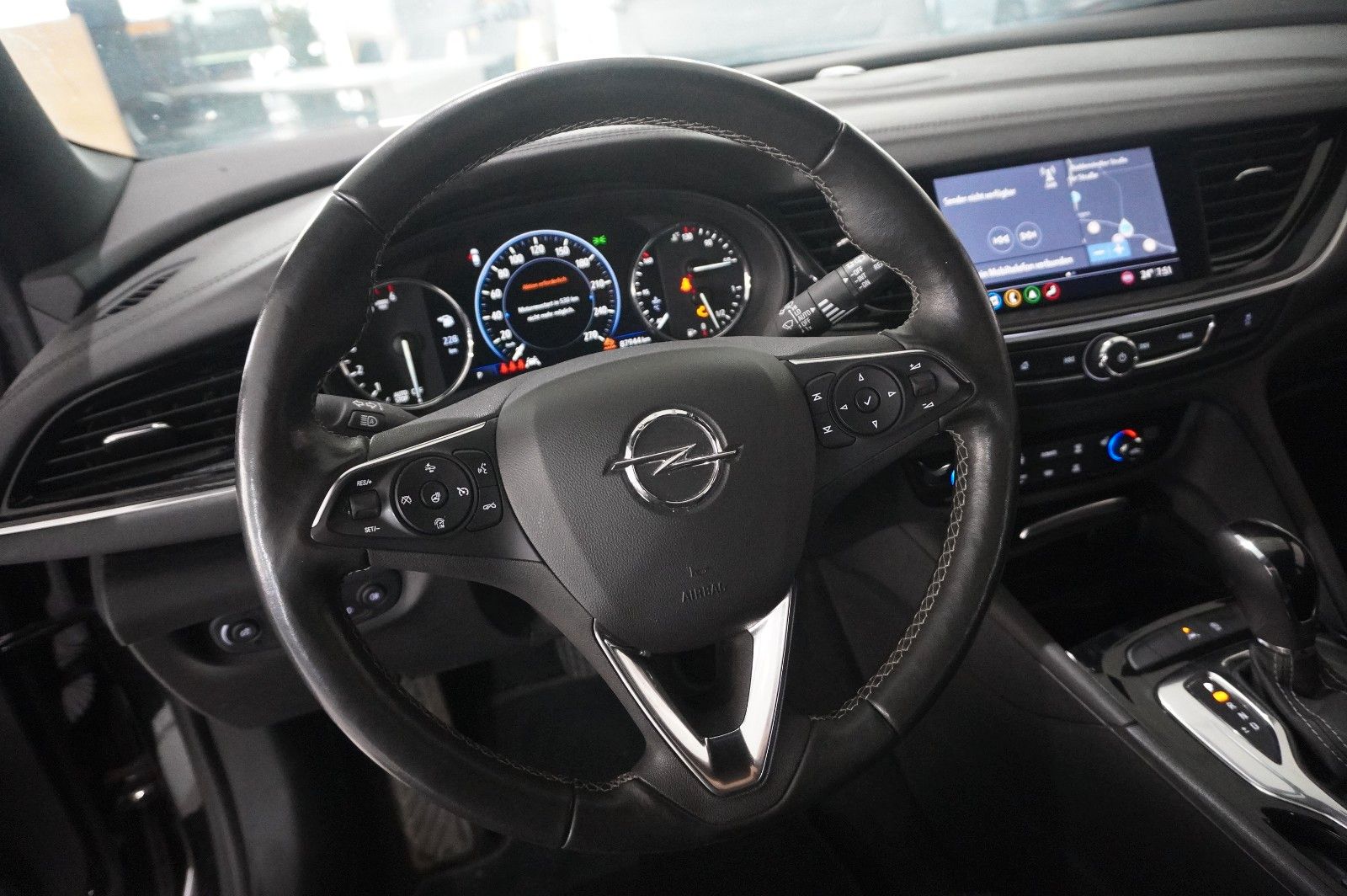 Fahrzeugabbildung Opel Insignia B ST 2.0D ELEGANCE NAVI/LED/KAMERA/AHK
