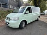 Volkswagen T5 2.5 TDI Automatik | 131 PS | 2. Hand | TÜV  - gebrauchte VW T5 Caravelle aus dem Jahr 2005