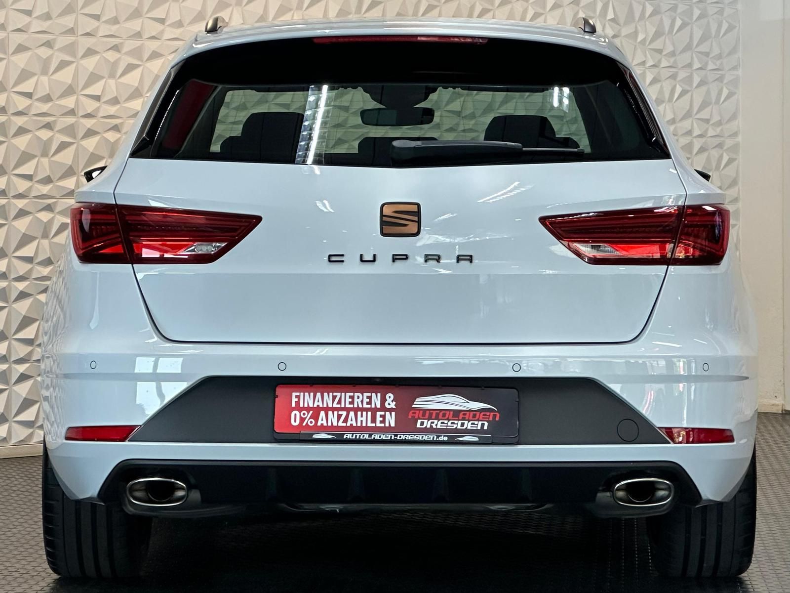 SEAT Leon ST 2.0TSI CUPRA290 LED#ACC#SPUR#NAV#SHZ#CAM - Image 6