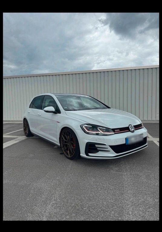 Image of Volkswagen Golf