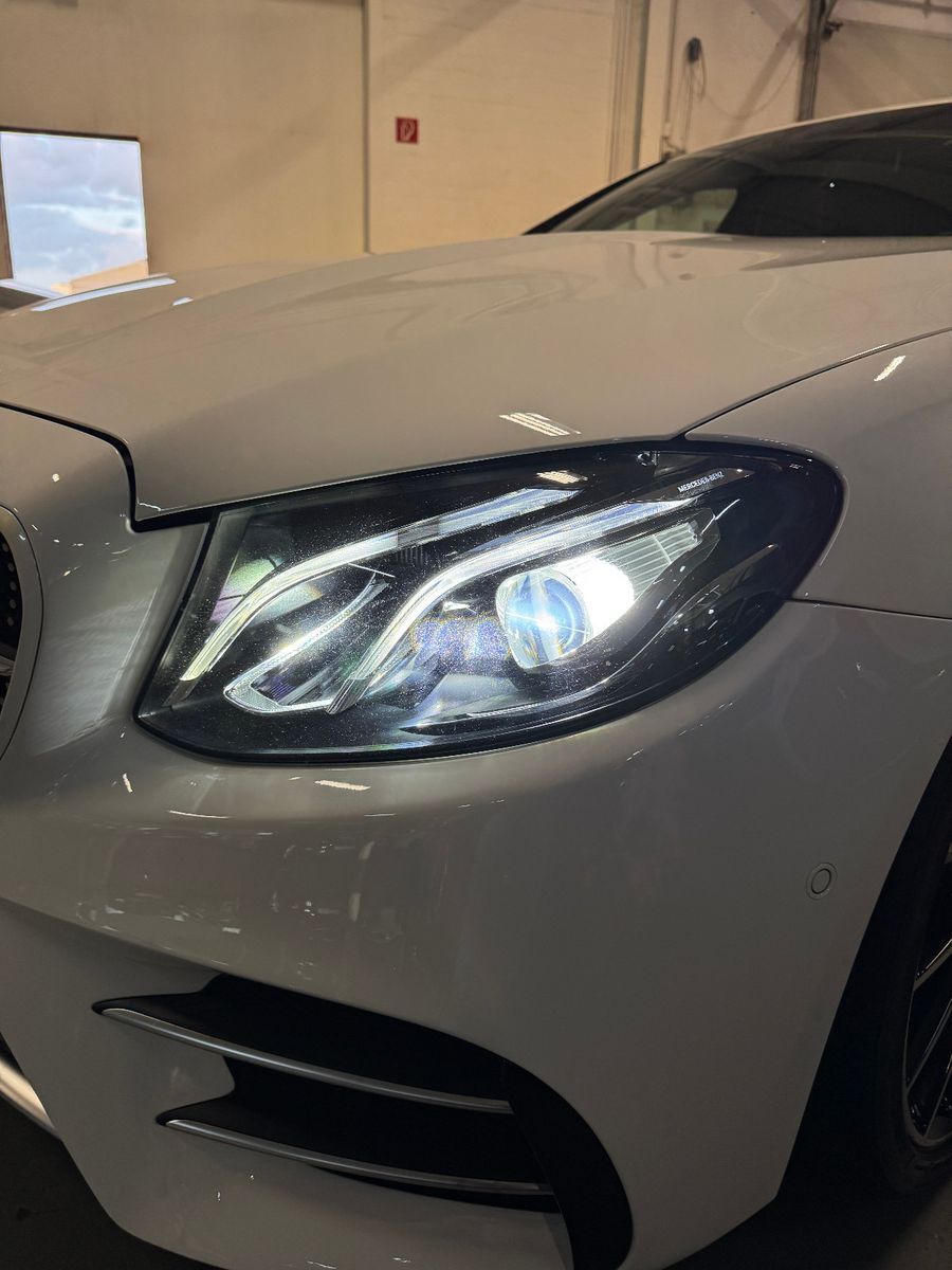 Fahrzeugabbildung Mercedes-Benz E 53 AMG 4Matic+ MBUX MEMORY AIRMATIC SD 360 DIS