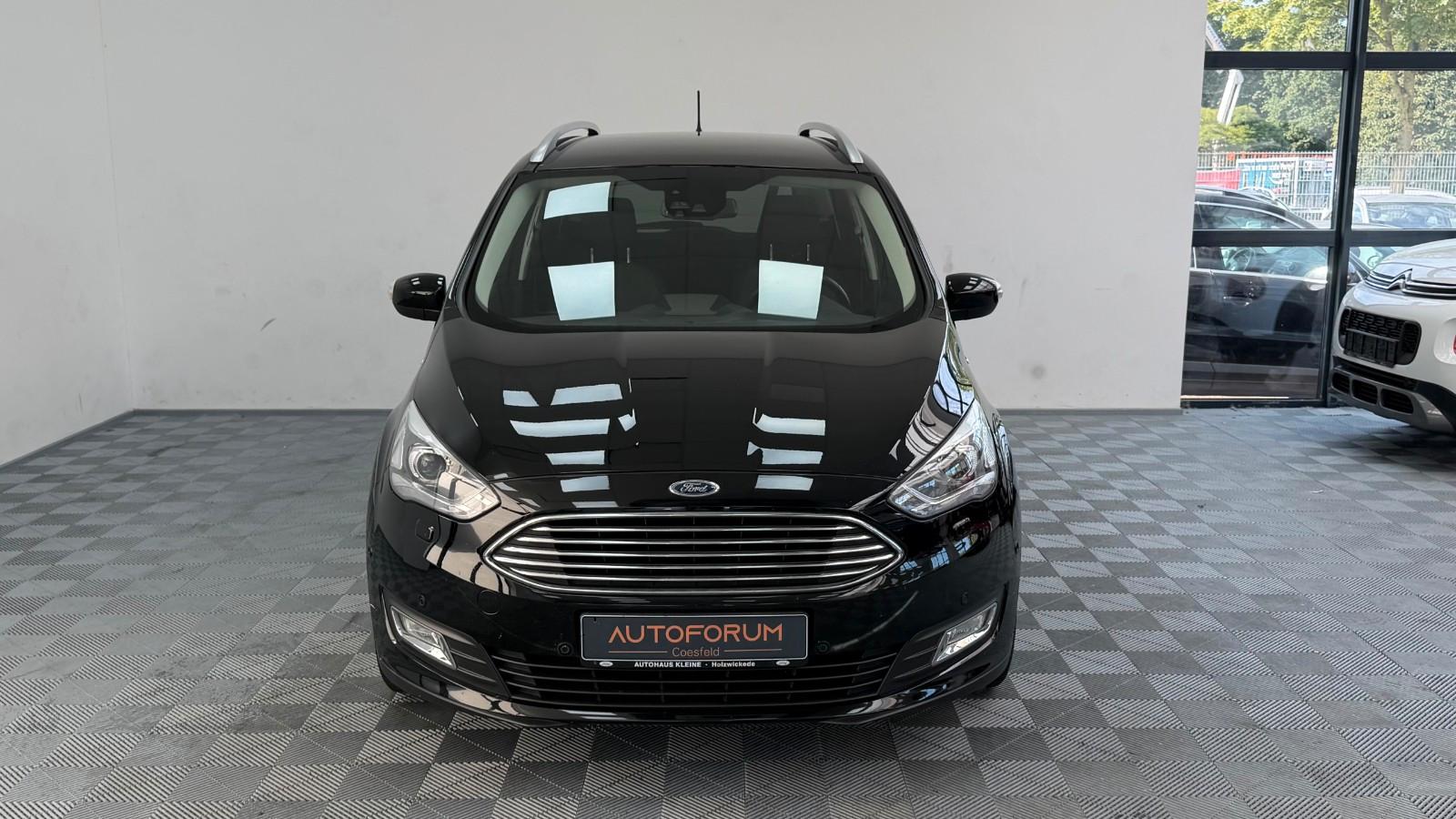 Ford Grand C-Max Grand C-MAX Titanium Motor 30.000 KM