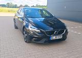 Volvo V40 R-Design+Pano+Kamera+SHZ - Volvo V40 mit Panoramadach