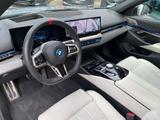 BMW i5 M60 xDrive M Sport Pro || AHK Pano 360 Sitzlü - BMW i5 in Duisburg