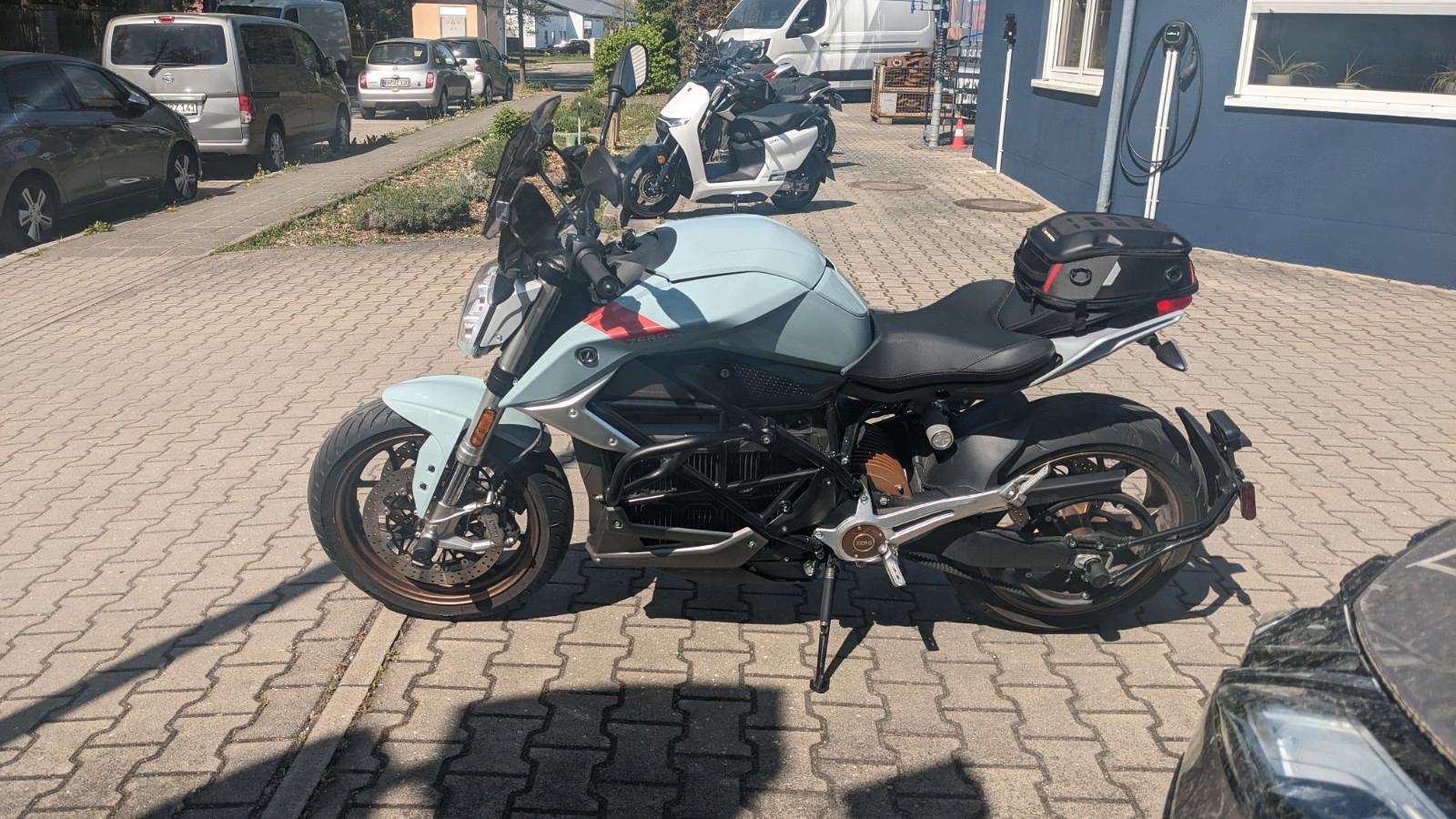 Zero SR/F 14.4 kWh SRS ZR 14.4  190Nm Top gepflegt