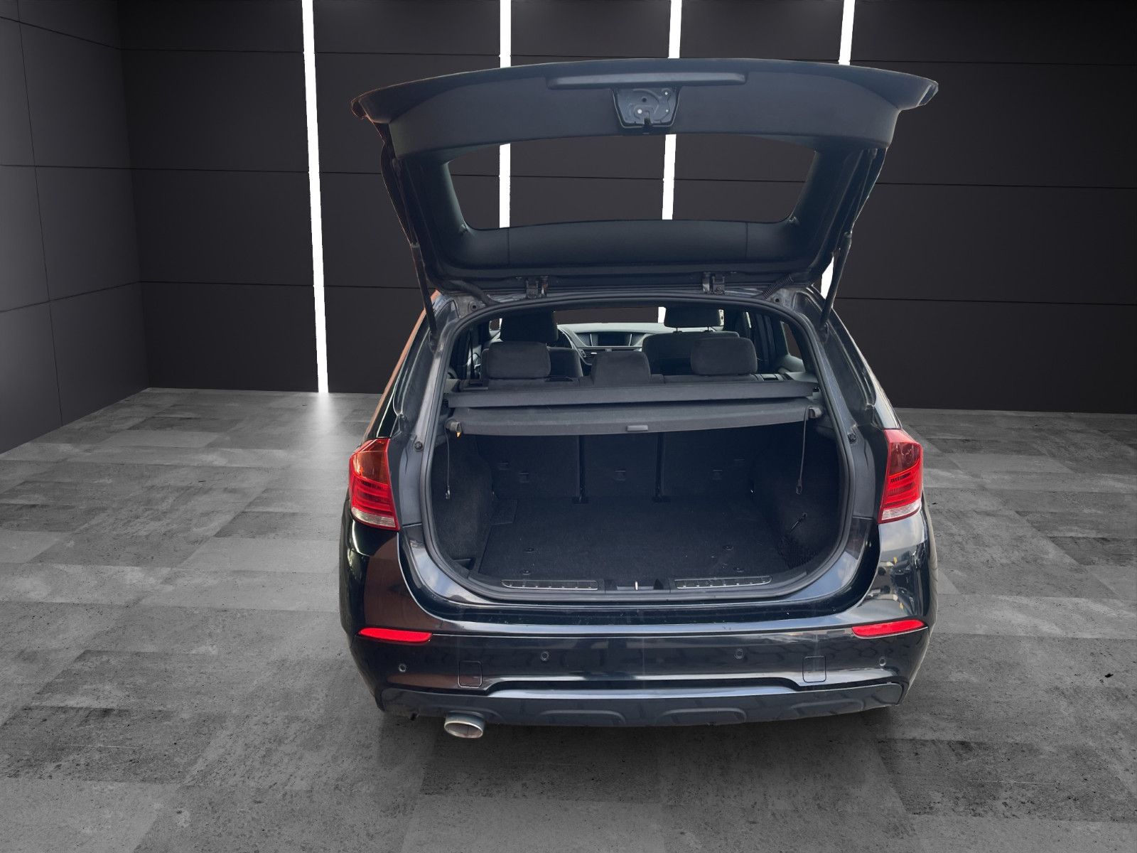 Fahrzeugabbildung BMW X1 xDrive*M Sport*Kamera*SitzHZ*Pano*Xenon*DAB