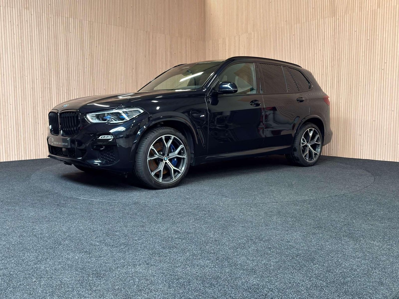 BMW X5 X5 xDrive45e| M-pakket| AHK| HUD| DAB| Pano| 