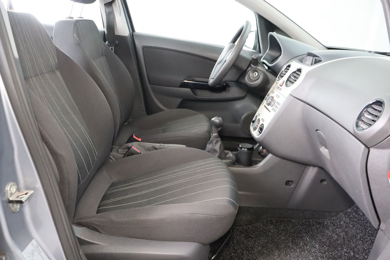 Fahrzeugabbildung Opel Corsa 1.2 16V Klima * wenig km