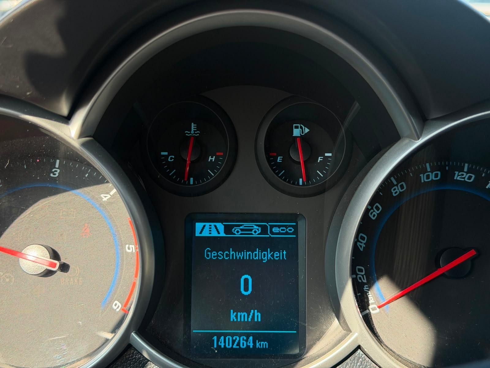 Chevrolet Cruze 2013 — photo 16