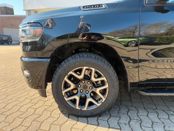 Dodge RAM - 6