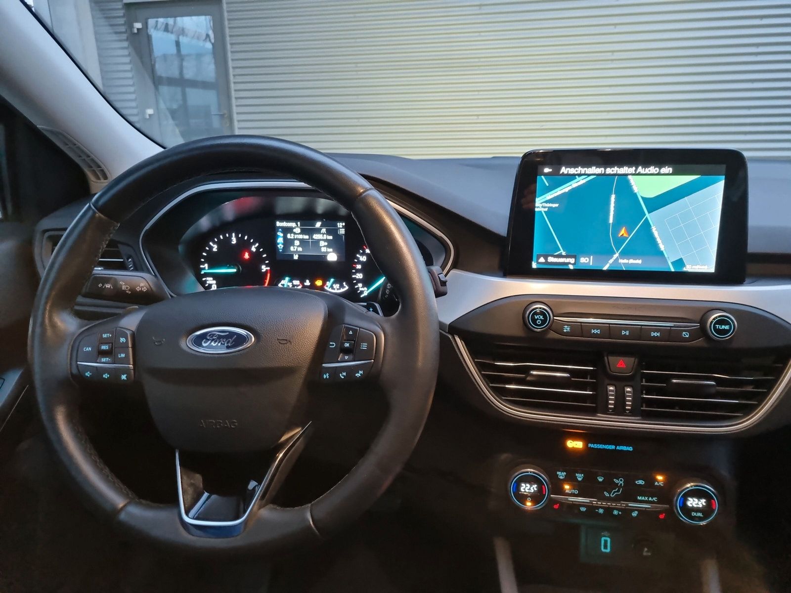 Fahrzeugabbildung Ford Focus Turnier 2.0 Cool & Connect LED SHZ KAMERA