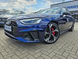 Audi A4 Avant 40 TFSI S-tronic S line - Audi A4: Blau, Teilleder