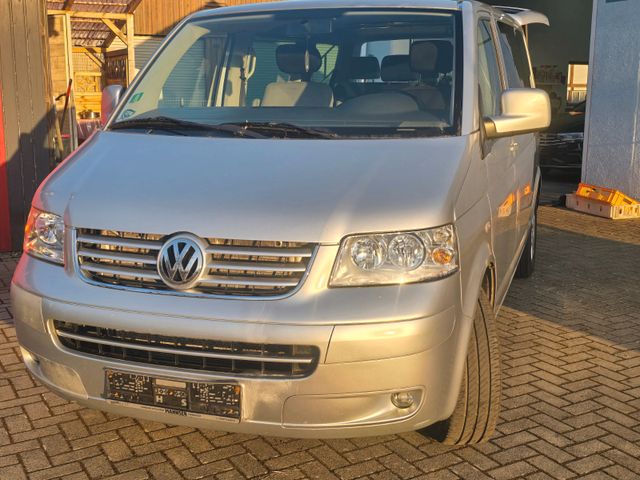 Volkswagen T5 Transporter Bus Caravelle Comfortline 4Motion